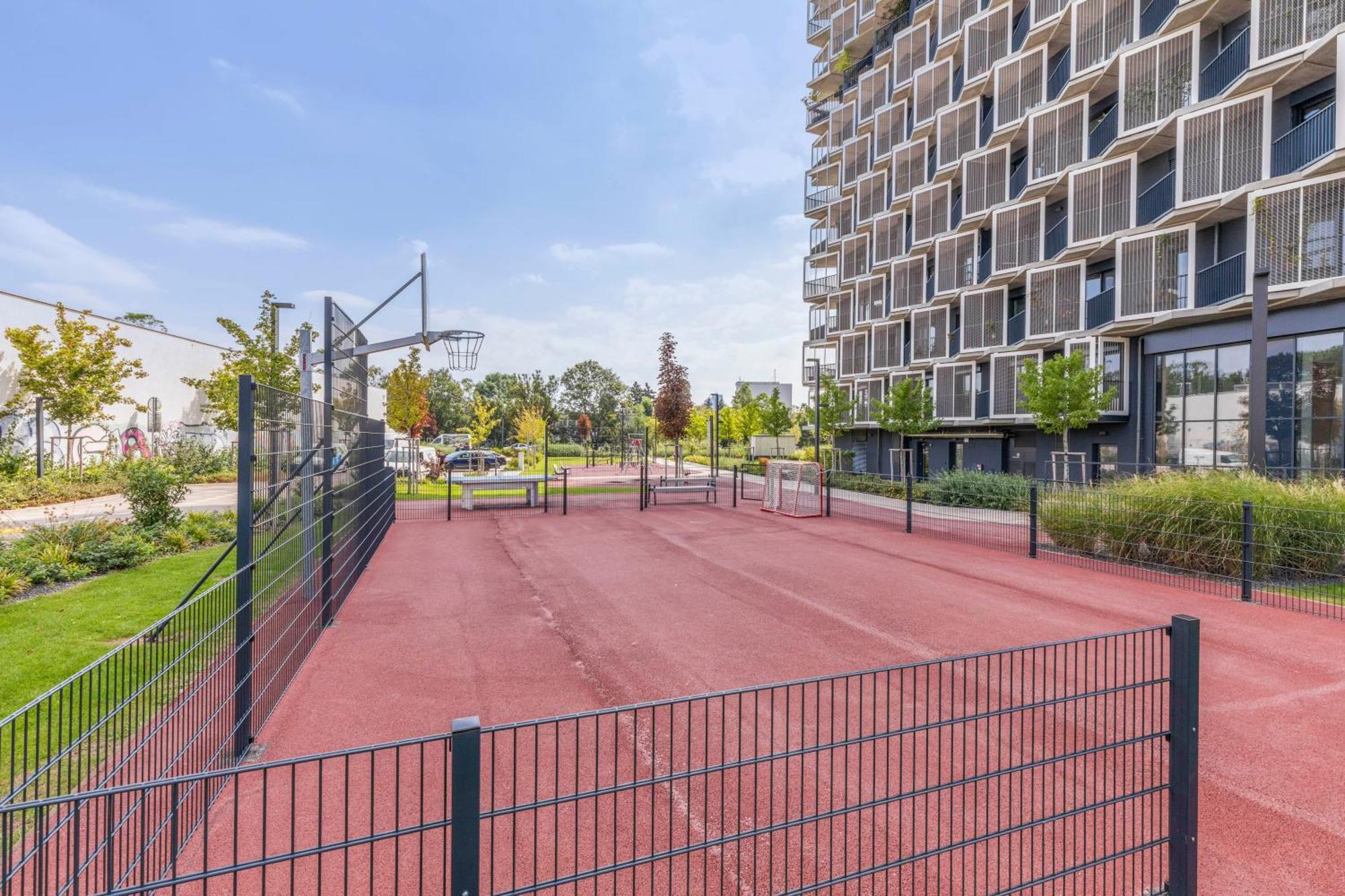 Apartament Lam Lavender - Free Parking Bratysława Zewnętrze zdjęcie